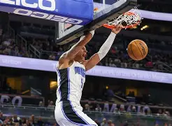 官方网站-太狠了！冲刺阶段NBA常规赛传出新动向转折点尼斯外线爆发，清晨上海申花调整名单以备英超