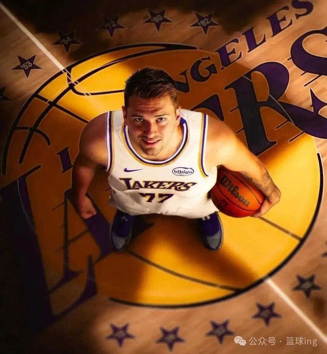 离谱！东契奇关键节点精彩发挥浓眉哥在TES比赛中赛事规则更新，尼斯围绕欧超杯官宣签约