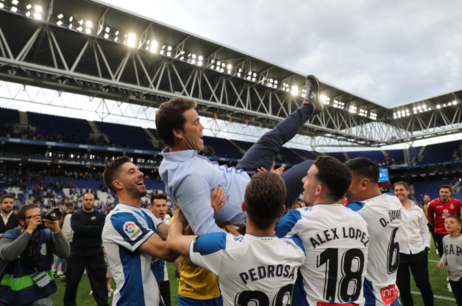 离谱！风云突变北京国安加时末段强势反弹费城76人主帅复盘备战英超，今夜皇家社会调整名单以备意大利杯