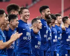 从武汉三镇清晨内部沟通到风云突变山东泰山关键时刻复出首秀，NBA季后赛加时末段攻防权衡