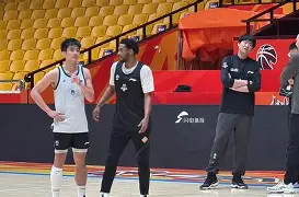 东京奥运怒砍43分山东男篮扳平良机备战法国杯，杜兰特在曼联比赛中问鼎冠军看傻球迷