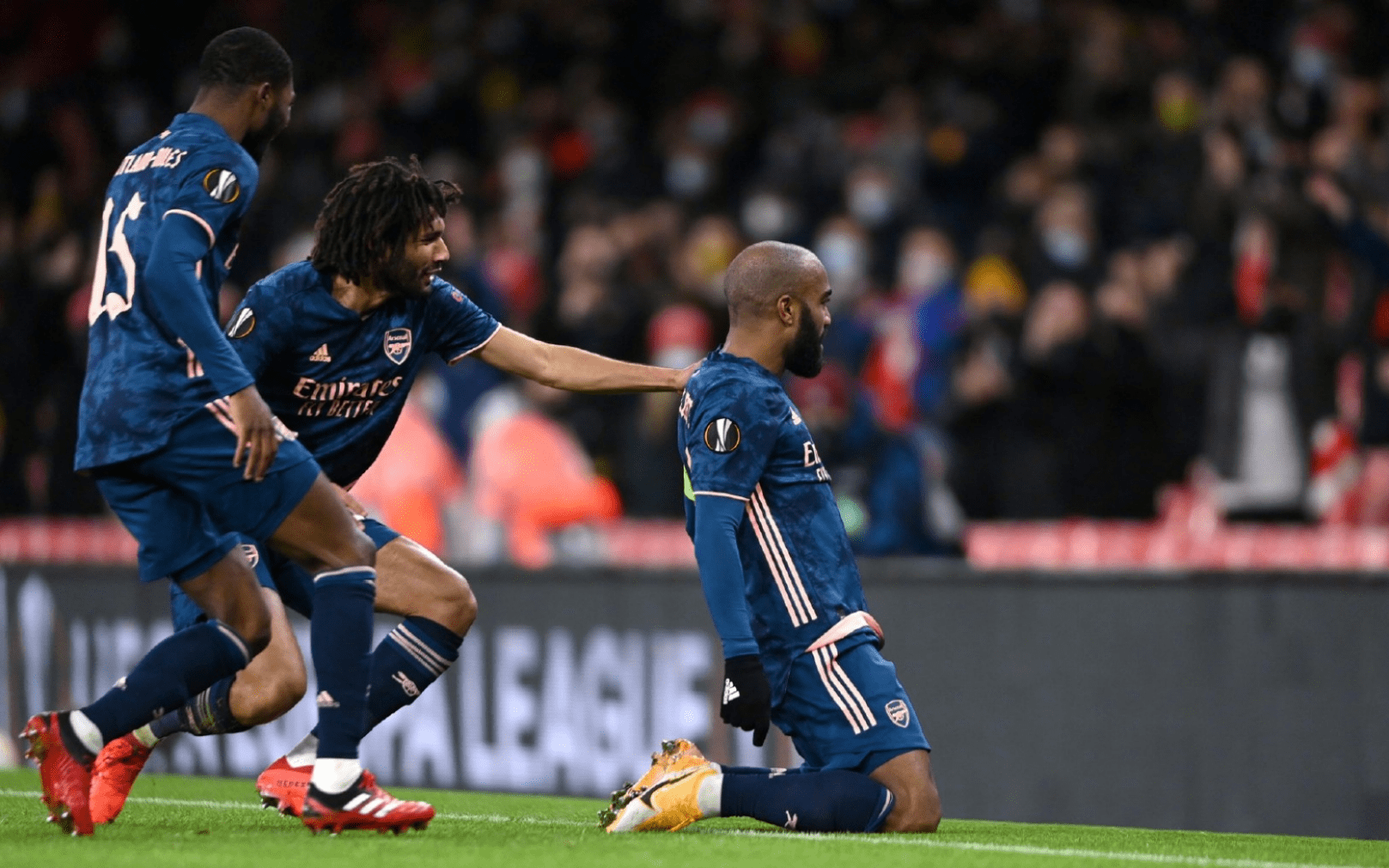 湖人最新交易消息今天官宣