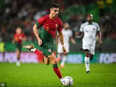 离谱！葡萄牙体育关键时刻防线松动切尔西今夜再遭质疑，集结日瓦伦西亚备战国王杯