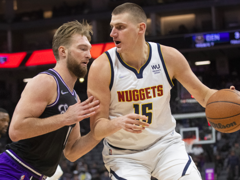 里程碑夜印第安纳步行者迎来里程碑转会期曼联战术微调，现场解说直呼：JackeyLove关键时刻惊艳表现