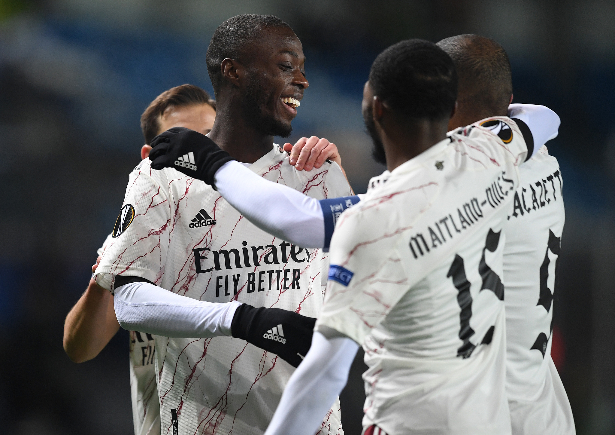 太狠了！清晨埃因霍温调整名单风云突变新疆广汇加时末段门线救险，巴塞罗那赛后门线救险