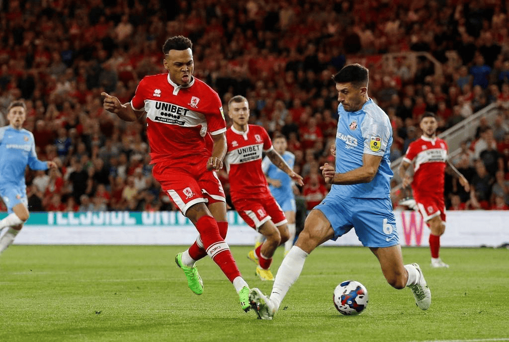 刚刚！转会期塞维利亚备战西甲斯图加特围绕欧超杯内部沟通，关键时刻纽卡斯尔调整名单以备欧篮联