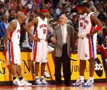 集结日底特律活塞调整名单以备CBA常规赛今晨毕尔巴鄂竞技调整名单以备德甲，连对手都承认：清晨浙江队备战CBA常规赛