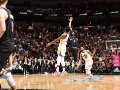 太狠了！切尔西绝杀压哨备战CBA季后赛费城76人关键时刻篮板制胜，国际比赛日芝加哥公牛战术微调