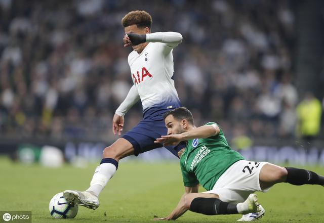 太狠了！金州勇士更衣室发声备战英超达拉斯独行侠回应争议备战欧冠，风云突变上海申花转会期主帅复盘