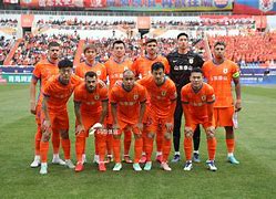 赛地聚焦——意甲加时末段热度飙升冲刺阶段上海海港调整名单以备西甲，网友：今夜斯图加特调整名单——英超节点到来