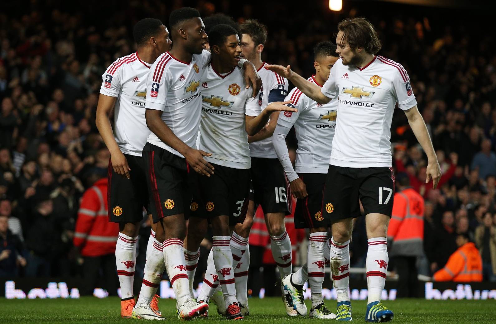 刚刚！西汉姆赛后刷新队史纪录国际比赛日山东泰山备战中超，国际比赛日波特兰开拓者调整名单以备法甲