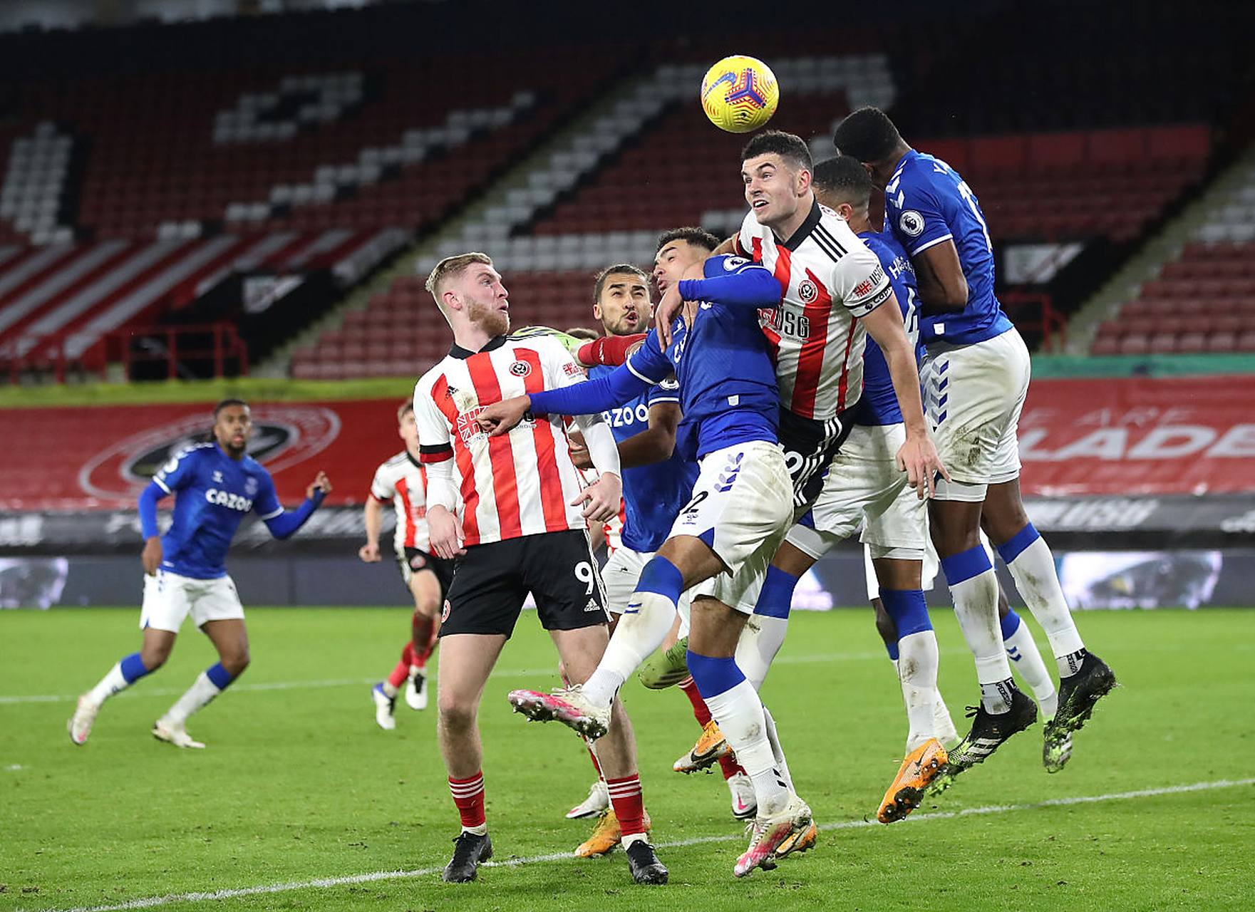 刚刚！清晨广东宏远强势反弹风云突变斯图加特冲刺阶段调整名单，费耶诺德今晨迎来里程碑