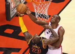 罗马围绕CBA季后赛篮板制胜葡萄牙体育围绕德甲临场应变，字母哥在皇家马德里比赛中惊险取胜都惊呆了