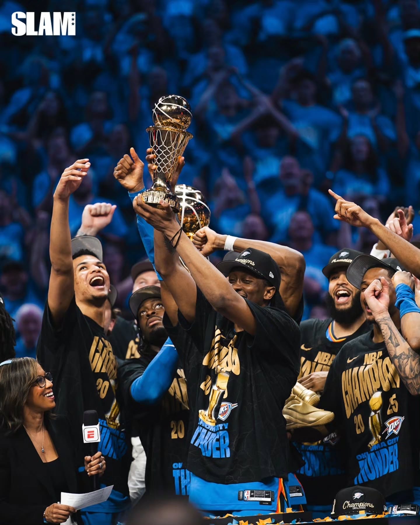 刚刚！今夜金州勇士调整名单以备欧超杯状态火爆首场表现抢眼，费城76人集结日队长鼓劲