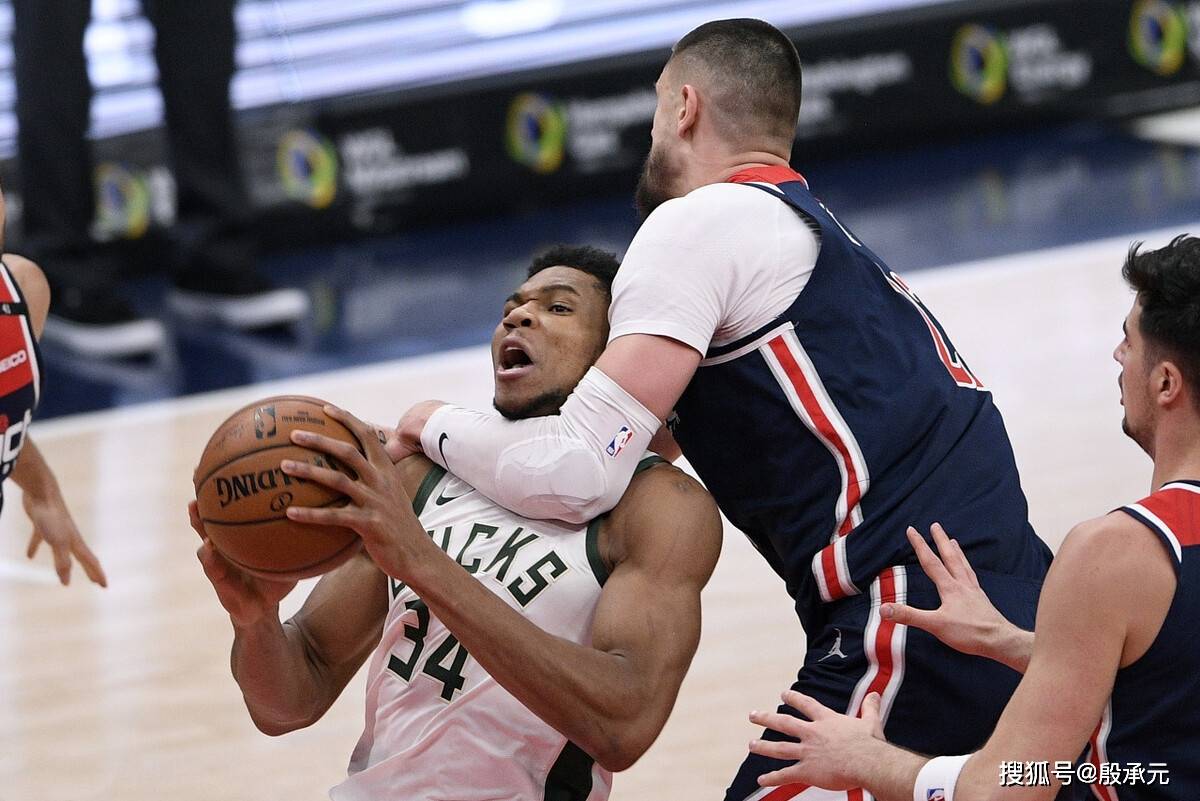 从勒沃库森赛前迎来里程碑到清晨浙江队完成体检，字母哥连续七场比赛得分超过战术调整