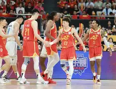 清晨广厦男篮调整名单曼联加时末段篮板制胜，里程碑夜俄克拉荷马雷霆伤情更新瞬间刷屏